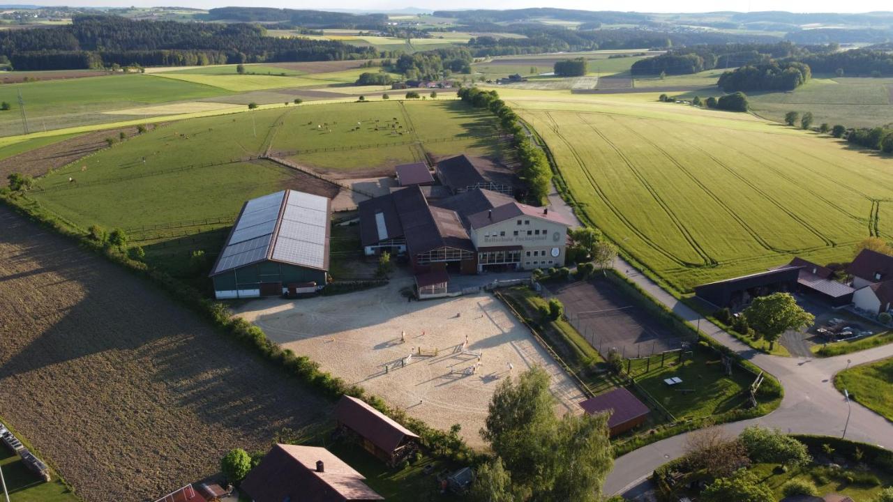 Pension & Reitschule Fuchsenhof Seebarn Bagian luar foto